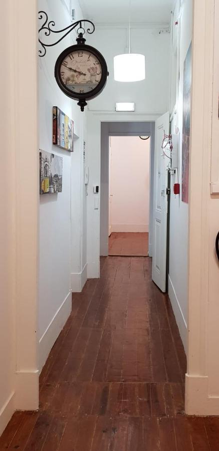 7 Luz Hostel Лиссабон Экстерьер фото